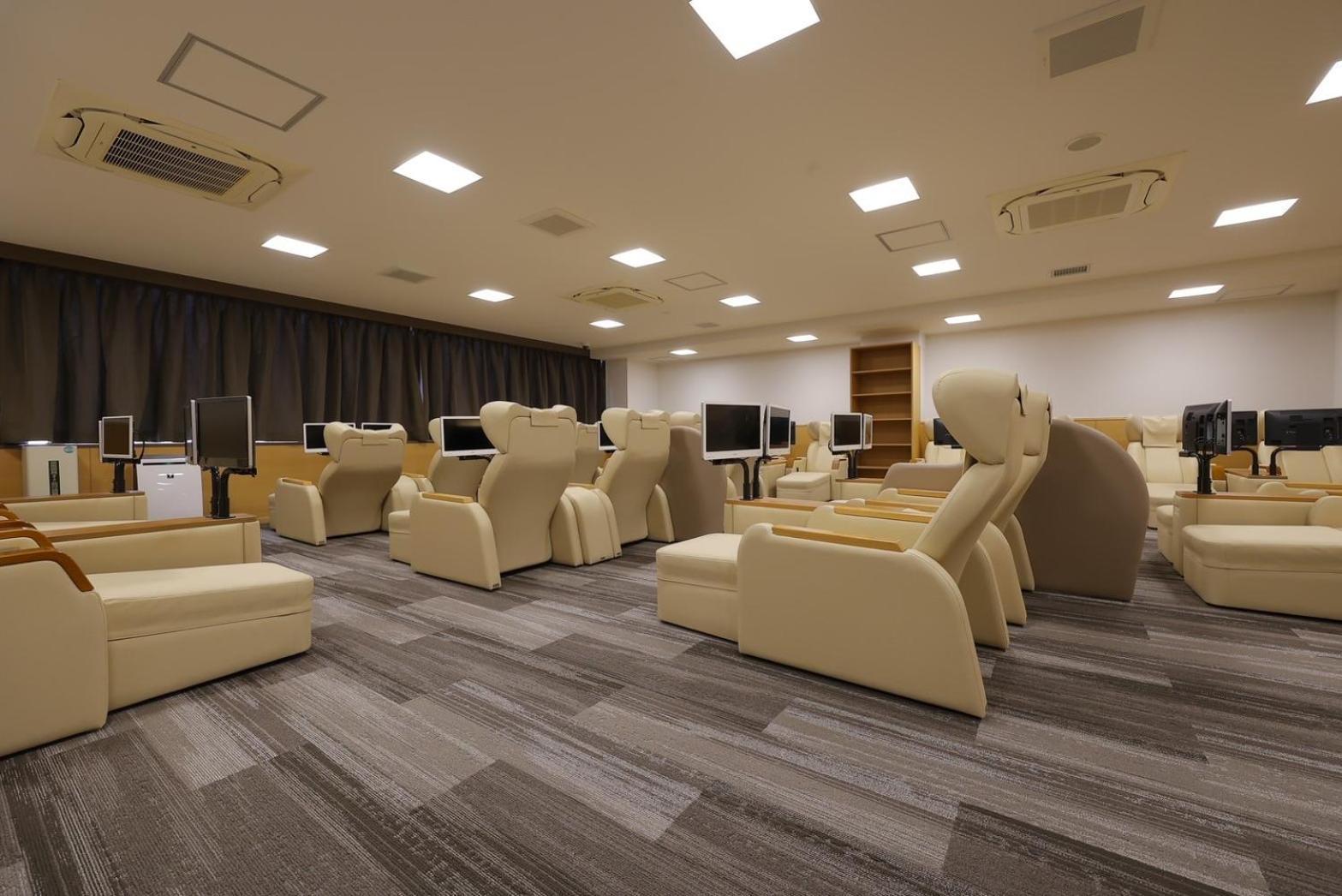 Sauna & Capsule Hotel Rumor Plaza Kyōto Esterno foto